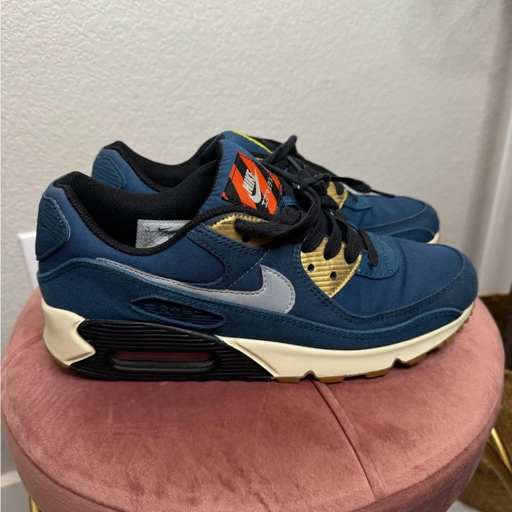 Nike Air Max 90 Tokyo Japan City Pack Navy Sneakers Men Size 9.5 Limited Edition